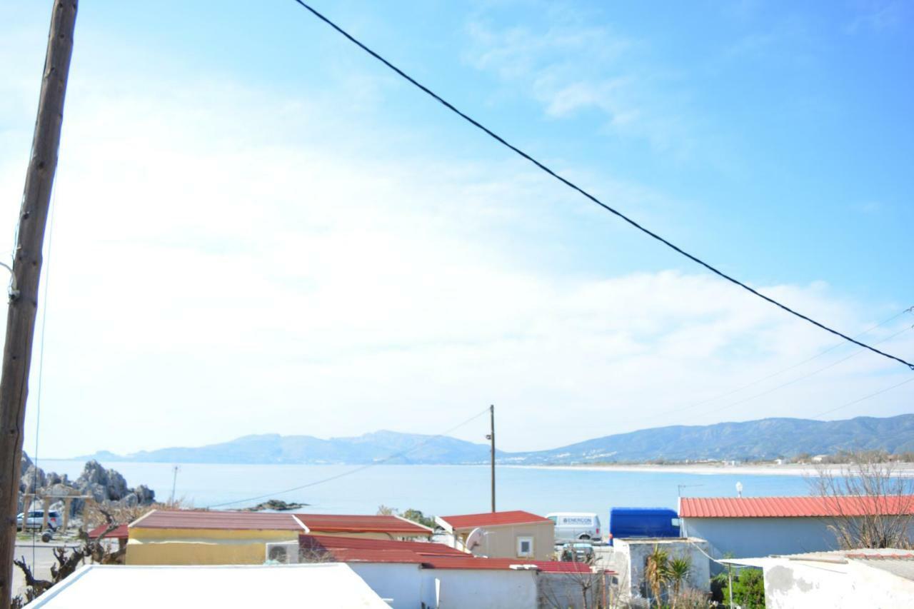 Giannis Apartment,Haraki Exterior photo